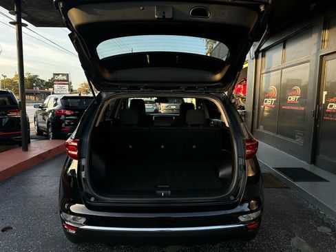 Used 2021 Kia Sportage LX image 10
