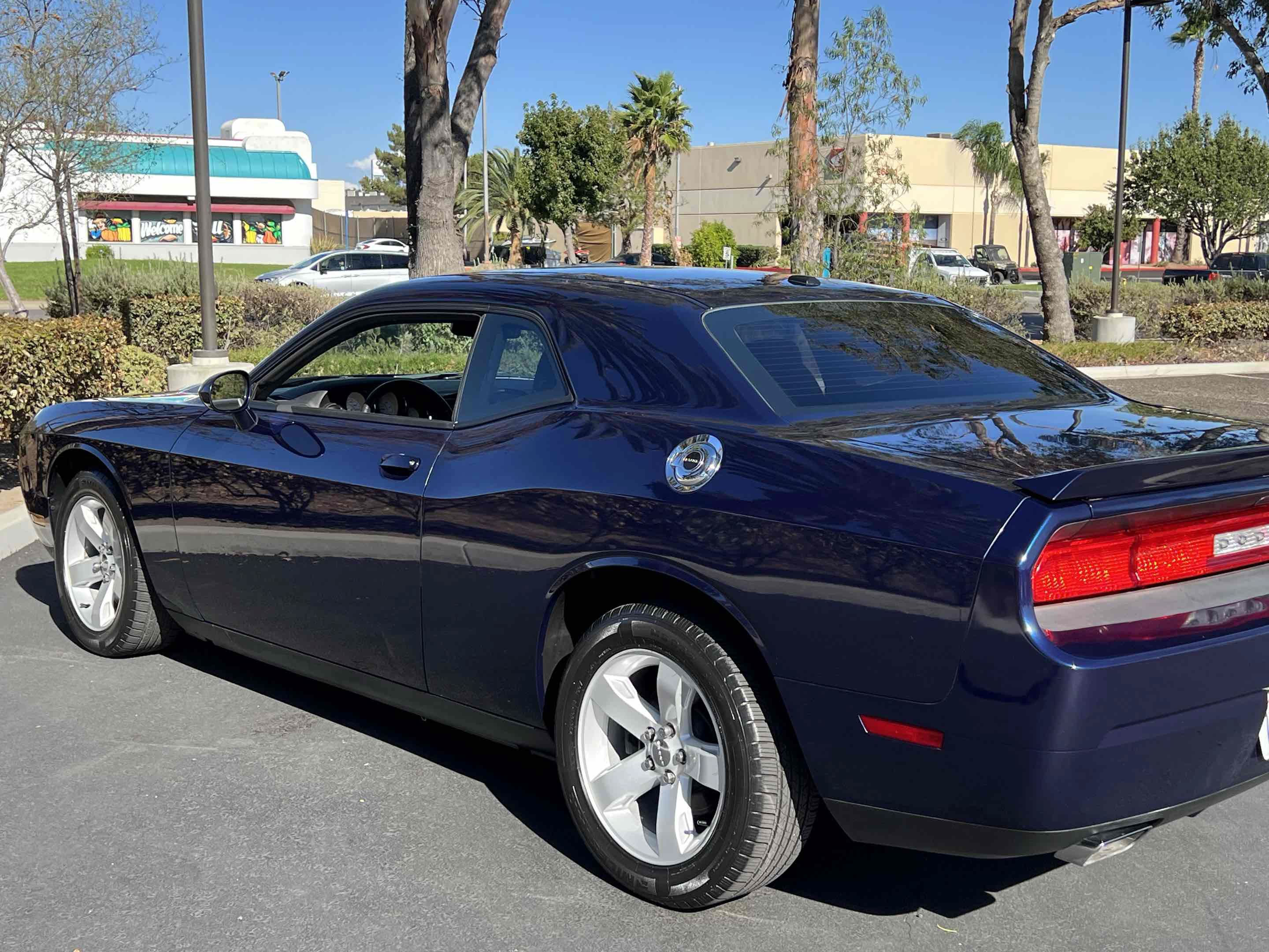 Used 2014 Dodge Challenger R/T RWD image 22
