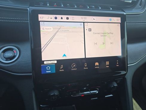 Used 2024 Jeep Grand Cherokee L Limited w/ Black Appearance Package image 23