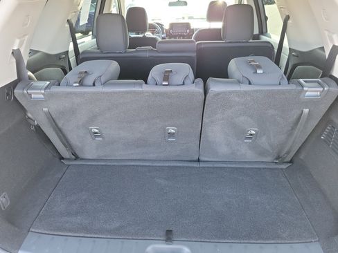 Used 2024 Nissan Pathfinder SV image 10