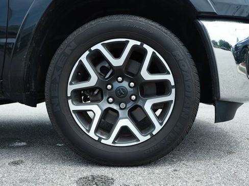 Used 2025 RAM 1500 Laramie AWD/4WD image 5
