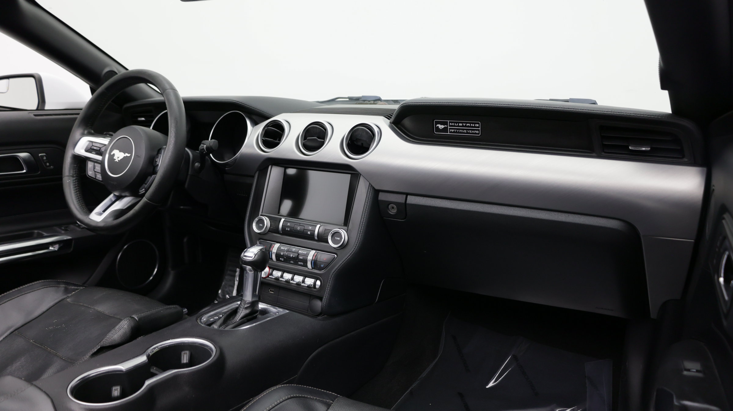 Used 2020 Ford Mustang Premium RWD image 25