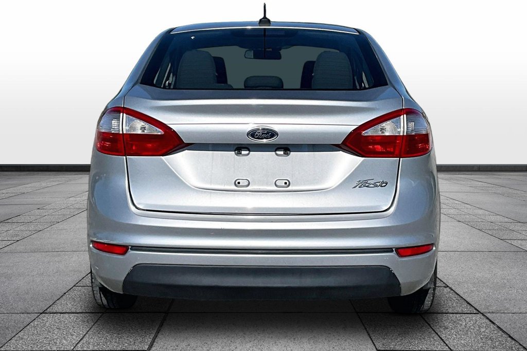 Used 2014 Ford Fiesta S FWD image 4