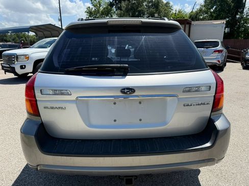 Used 2006 Subaru Outback 2.5i AWD/4WD image 6