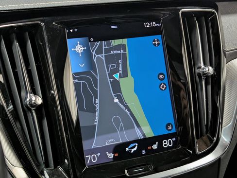 Used 2022 Volvo S60 T8 R-Design w/ Advanced Package image 36