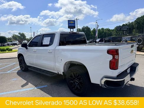 Used 2022 Chevrolet Silverado 1500 LT w/ Z71 Off-Road Package AWD/4WD image 21