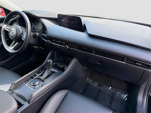 Used 2021 MAZDA MAZDA3 s image 27