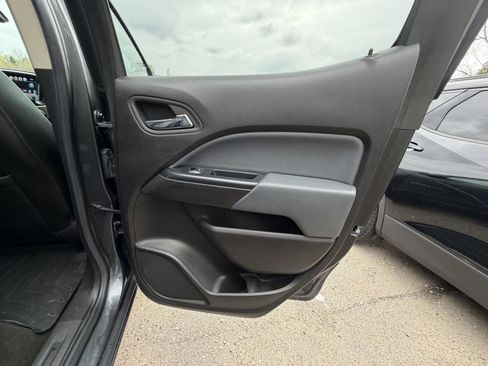 Used 2016 Chevrolet Colorado Z71 AWD/4WD image 23