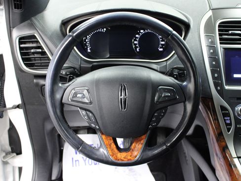 Used 2016 Lincoln MKX Reserve w/ Equipment Group 102A image 17