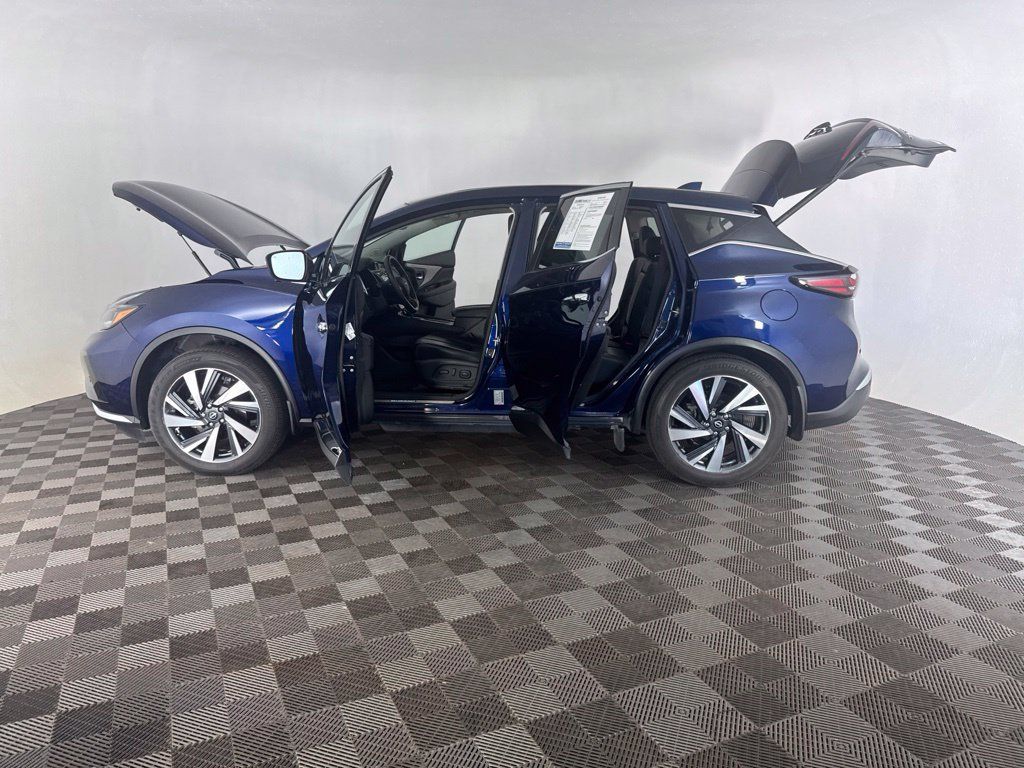 Used 2023 Nissan Murano SL w/ SL Moonroof Package FWD image 10