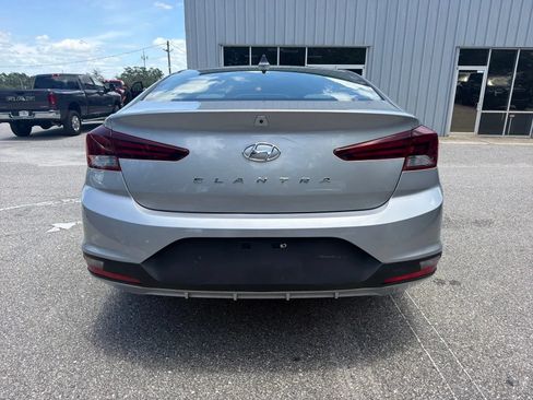 Used 2020 Hyundai Elantra SEL FWD image 9