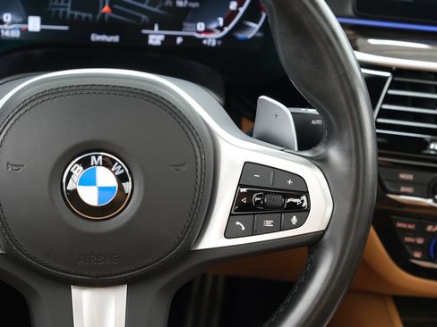 Used 2023 BMW M550i xDrive w/ Executive Package AWD/4WD image 13