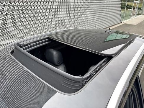 Used 2022 Audi Q3 2.0T Premium image 17