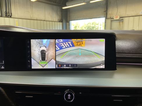 Used 2025 Nissan Murano Platinum w/ Cargo Package image 50