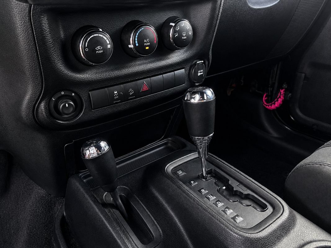 Used 2011 Jeep Wrangler Unlimited Sport AWD/4WD image 10