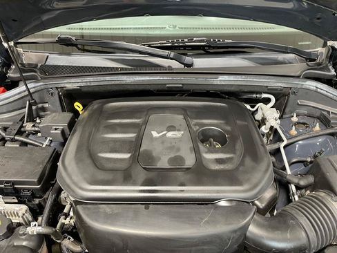 Used 2018 Dodge Durango GT AWD/4WD image 40