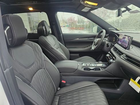 New 2026 INFINITI QX60 Autograph image 11