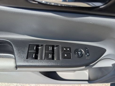 Used 2013 Honda Accord EX-L image 19