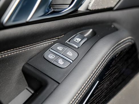 New 2026 BMW X7 M60i image 23