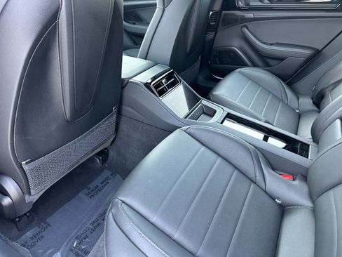 Certified 2025 Porsche Panamera 4 AWD/4WD image 13
