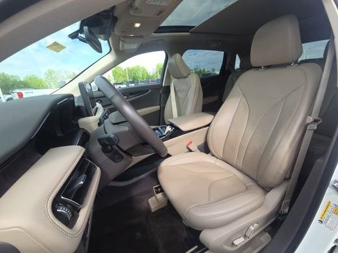 Used 2022 Lincoln Nautilus Reserve w/ Equipment Group 201A AWD/4WD image 26