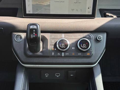 Used 2020 Land Rover Defender 110 AWD/4WD image 15