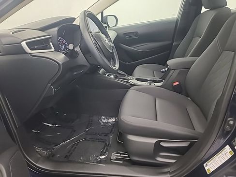 Used 2025 Toyota Corolla LE FWD image 26