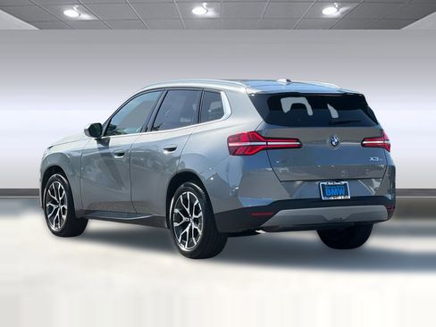 Used 2025 BMW X3 xDrive30 w/ Premium Package AWD/4WD image 3