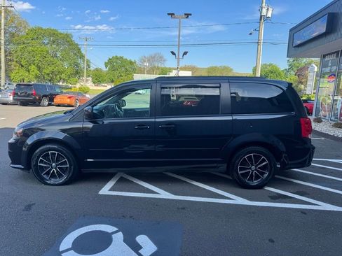 Used 2017 Dodge Grand Caravan GT FWD image 8