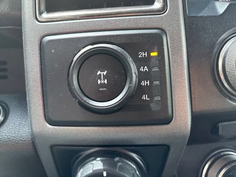 Used 2017 Ford F150 Raptor w/ Equipment Group 802A Luxury AWD/4WD image 17