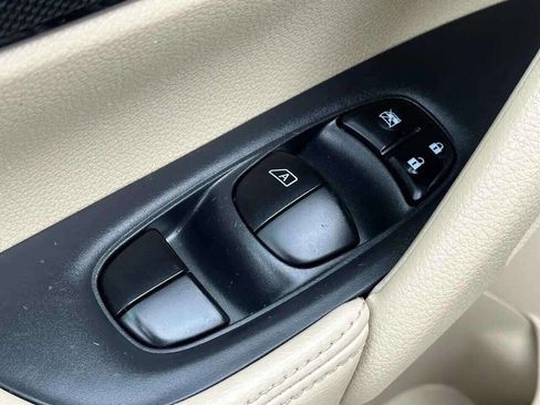 Used 2014 Nissan Rogue SL w/ SL Premium Package image 27