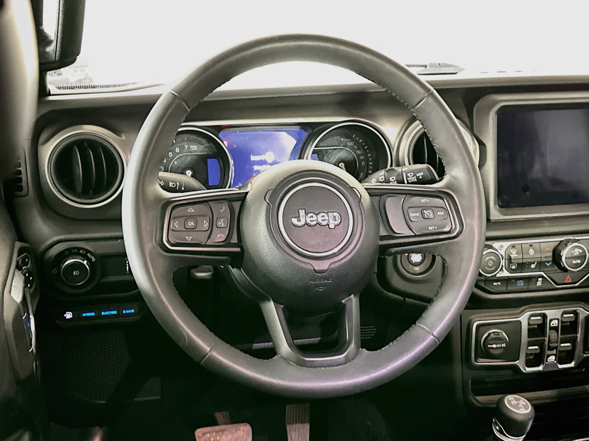 Used 2023 Jeep Wrangler Unlimited w/ Cold Weather Group AWD/4WD image 17