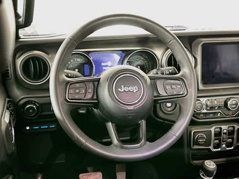 Used 2023 Jeep Wrangler Unlimited w/ Cold Weather Group AWD/4WD image 17
