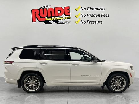 Used 2023 Jeep Grand Cherokee L Summit w/ Luxury Tech Group V AWD/4WD image 6