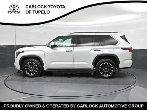 Used 2023 Toyota Sequoia Limited w/ Tow Technology Package AWD/4WD image 10