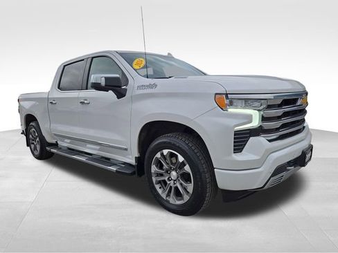 Used 2024 Chevrolet Silverado 1500 High Country w/ Technology Package AWD/4WD image 1