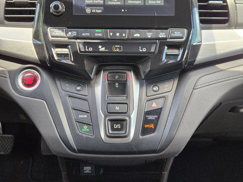 Used 2018 Honda Odyssey EX-L image 16