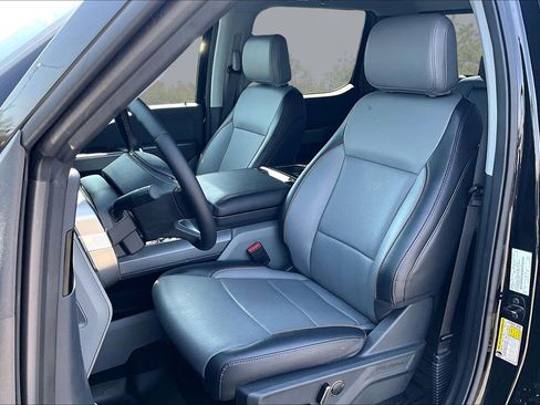 Used 2025 Ford F150 Lariat w/ Equipment Group 502A High image 26