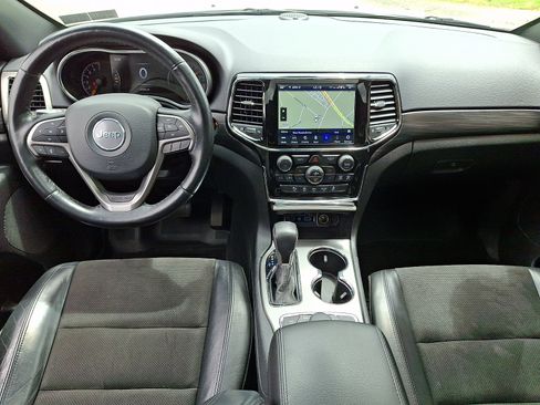 Used 2020 Jeep Grand Cherokee Laredo w/ Quick Order Package 2BN North AWD/4WD image 16