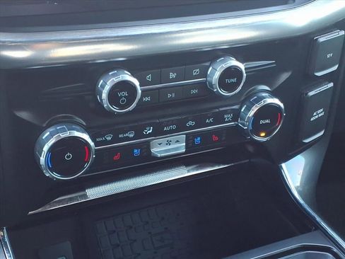 Certified 2023 Ford F150 Lariat w/ Equipment Group 502A High image 28