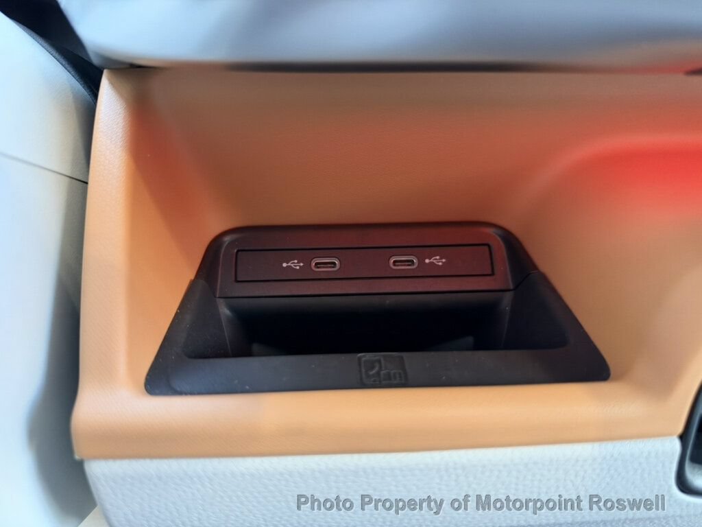 Used 2025 Volkswagen ID. Buzz 1st Edition AWD/4WD image 43