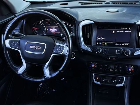 Used 2022 GMC Terrain SLT image 18