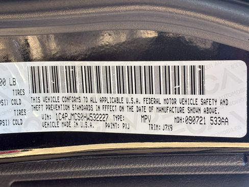 Used 2017 Jeep Cherokee 75th Anniversary AWD/4WD image 42