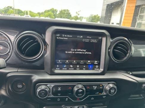 Used 2023 Jeep Wrangler Unlimited Sport AWD/4WD image 8