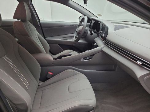 Used 2023 Hyundai Elantra SEL FWD image 21