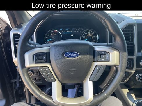 Used 2019 Ford F150 Lariat w/ Equipment Group 502A Luxury AWD/4WD image 9