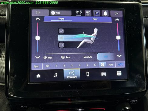 Used 2023 Jeep Grand Cherokee L Laredo image 17