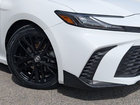 Used 2025 Toyota Camry SE FWD image 10