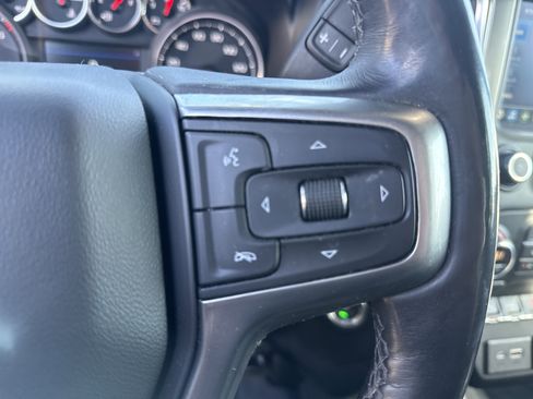 Used 2019 Chevrolet Silverado 1500 Custom Trail Boss w/ Custom Convenience Package image 19