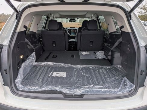 New 2026 Subaru Ascent Touring w/ Popular Package #2 image 13